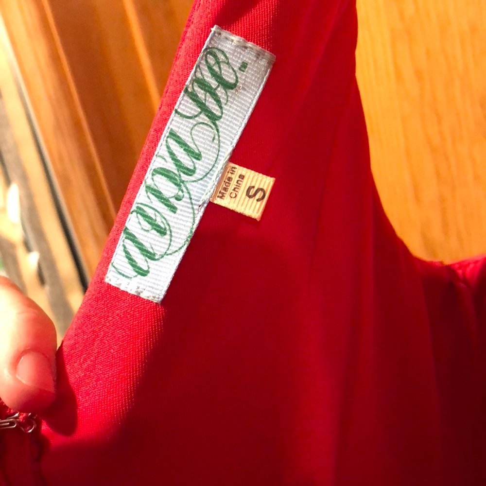 Red dress - Picture 3 of 4